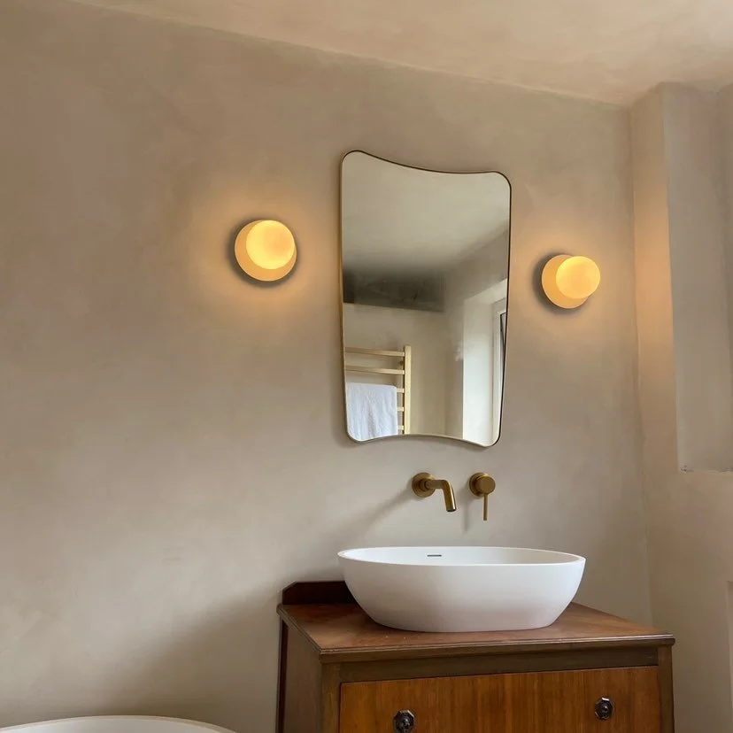 Small bathroom sconce deals lights
